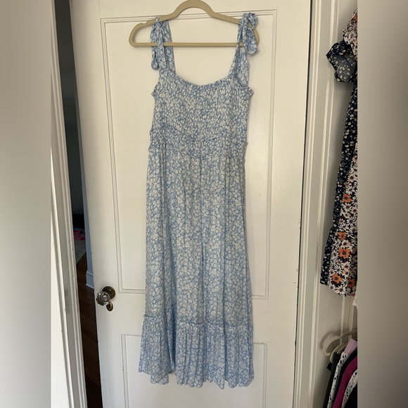 Lost + Wander Scallop Crush Midi Dress main image 1